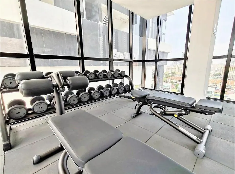 Infinity Pool, Urban Suites, Georgetown, 2 Car Parks By Star Home Apartament George Town