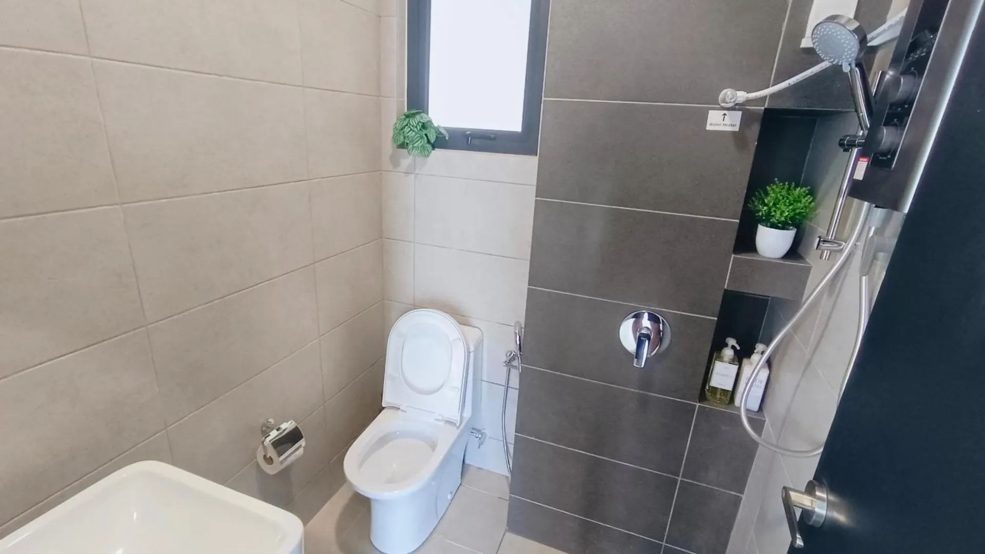 Infinity Pool, Urban Suites, Georgetown, 2 Car Parks By Star Home 0*, George Town Malezja